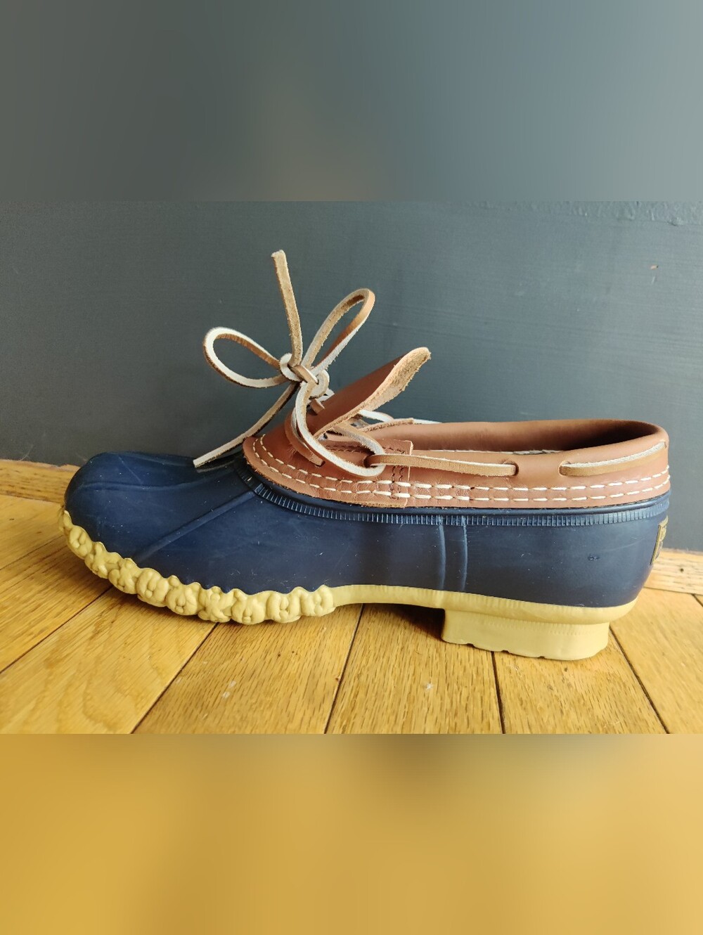 L.L. Bean Women's Navy Bean Boots, Rubber Mocs - Picture 4 of 5